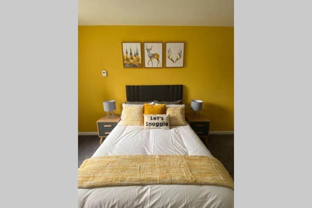Stunning 2 Bedroom River View Apartment Perth Buitenkant foto