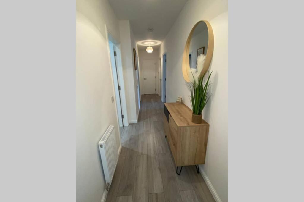 Stunning 2 Bedroom River View Apartment Perth Buitenkant foto