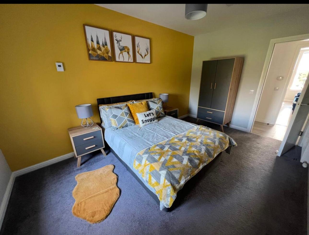 Stunning 2 Bedroom River View Apartment Perth Buitenkant foto